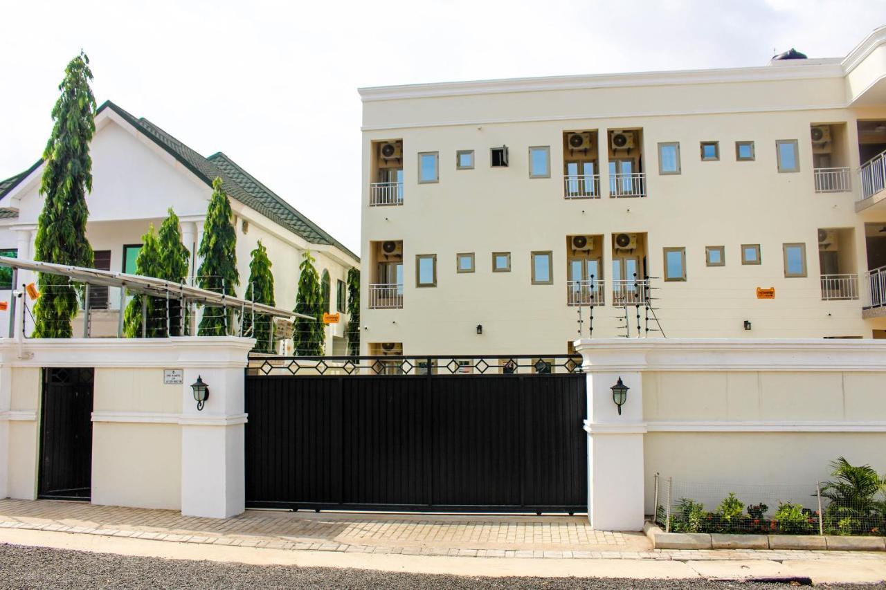 High Level Apartment Haatso ภายนอก รูปภาพ
