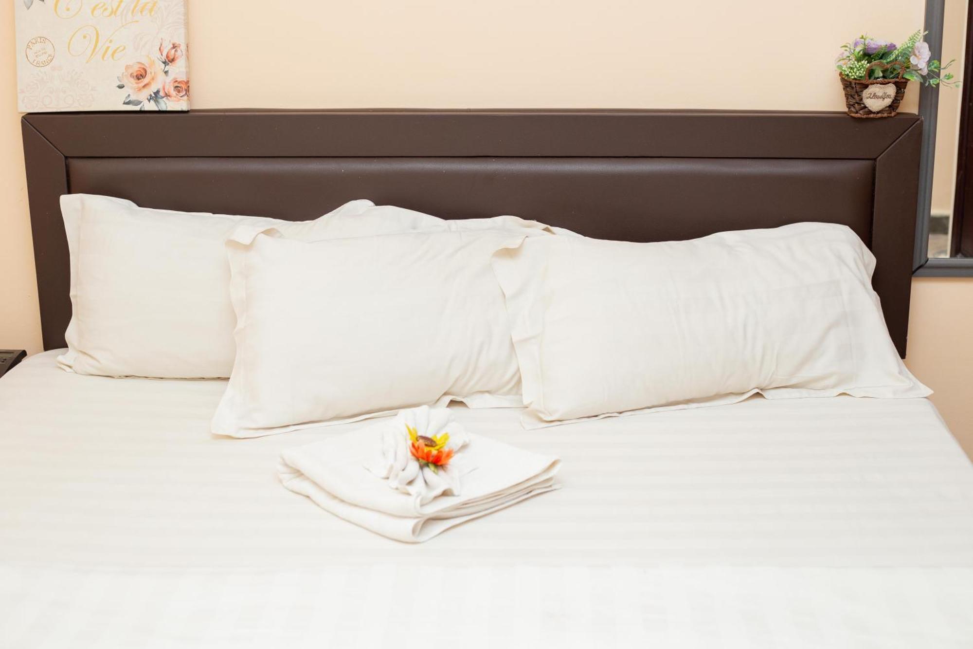 High Level Apartment Haatso ภายนอก รูปภาพ
