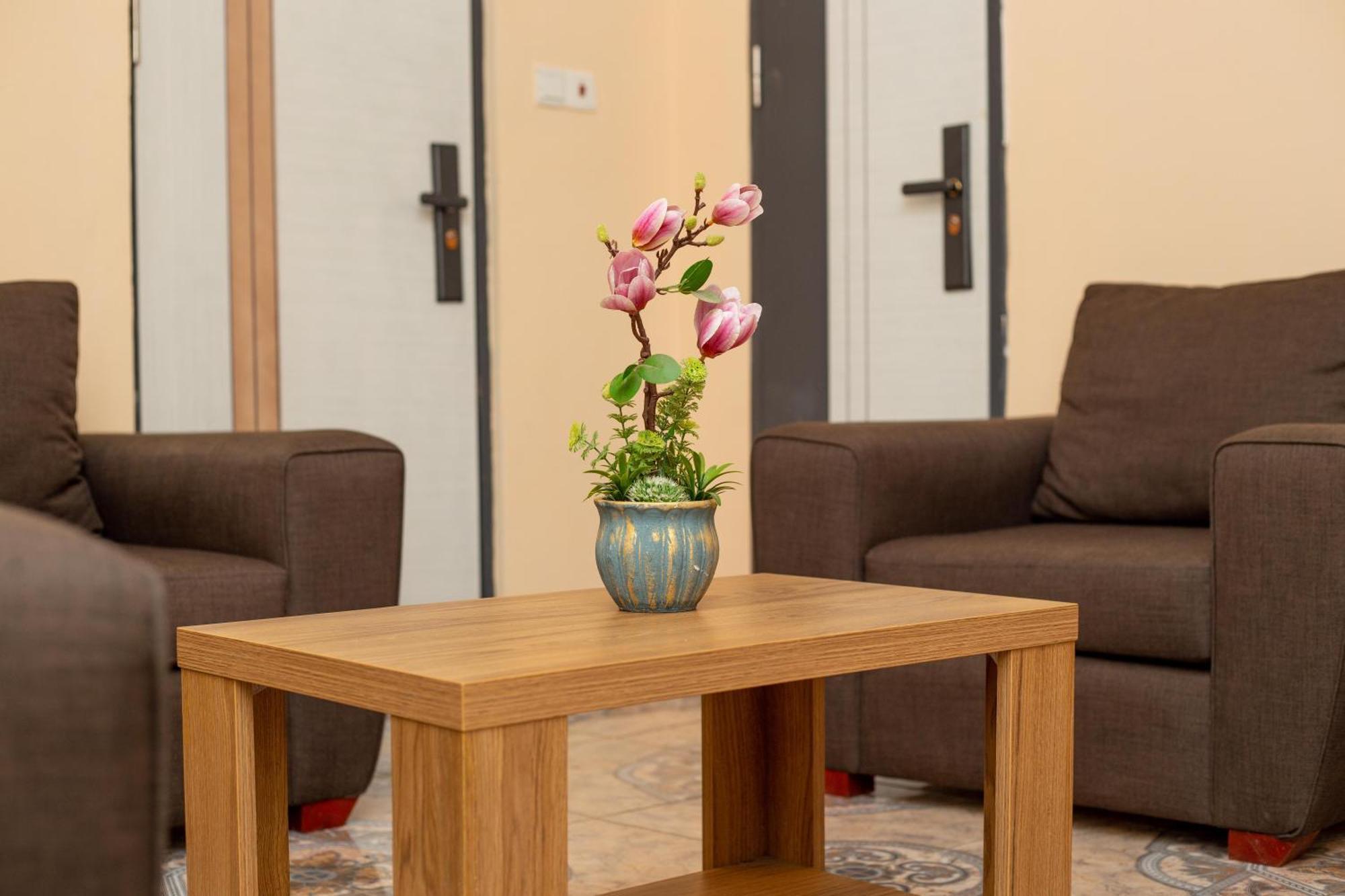 High Level Apartment Haatso ภายนอก รูปภาพ